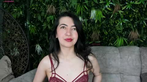 Saya Amaretto  online show from 9, 9, 2025