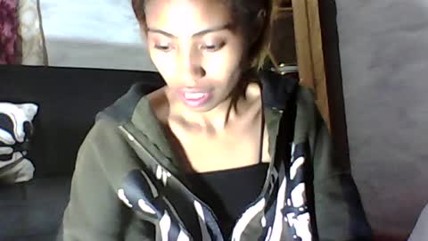 Snapshot of sayaah01 chatting on 9, 7, 2026 sayaah01 online show from 9, 7, 2026