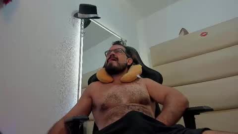 sebastian   muscleman  daddy   the better  latin  lover   online show from 19, 11, 2025