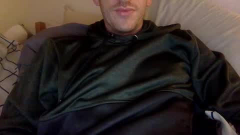 Snapshot of sbshowoff chatting on 9, 4, 2026 Stripper in Training online show from 9, 4, 2026
