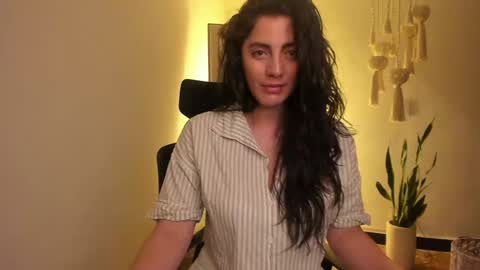 Snapshot of scalertt__steel_ chatting on 15, 1, 2025 Venus online show from 15, 1, 2025