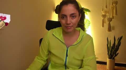 Snapshot of scalertt__steel_ chatting on 7, 2, 2025 Venus online show from 7, 2, 2025