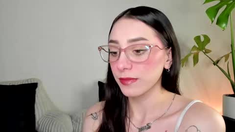 Snapshot of scarett_jackson chatting on 22, 2, 2025 Scarett Jackson online show from 22, 2, 2025