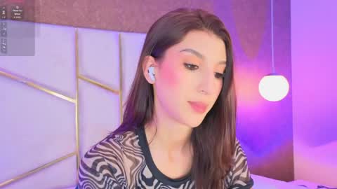 Snapshot of scarleett_johansson chatting on 22, 4, 2026 Scarlett online show from 22, 4, 2026
