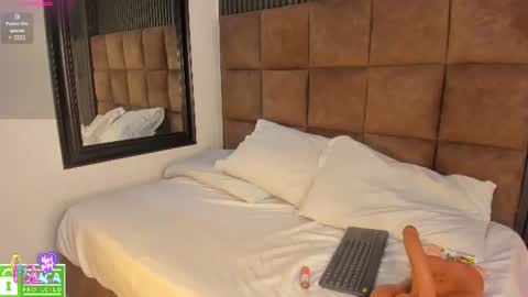 Snapshot of scarlet__love__ chatting on 23, 6, 2026 scarlet__love__ online show from 23, 6, 2026