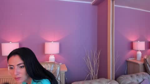 Scarlet Edwars online show from 7, 3, 2025