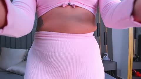 Snapshot of scarlet_evans1 chatting on 25, 10, 2025 Maria online show from 25, 10, 2025