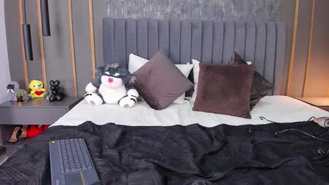 Snapshot of scarlet_evans1 chatting on 13, 11, 2025 Maria online show from 13, 11, 2025