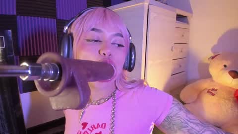 scarlet_gold online show from 11, 12, 2024