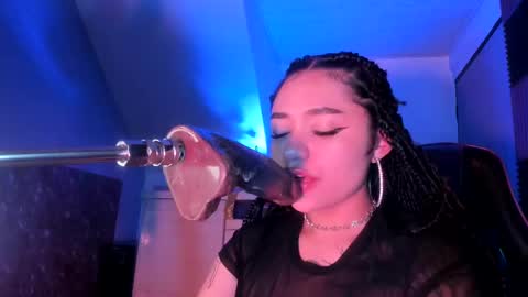 scarlet_gold online show from 24, 2, 2025