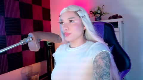 scarlet_gold online show from 27, 10, 2025