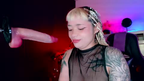 scarlet_gold online show from 16, 1, 2026