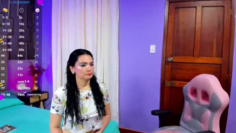 scarlet_hit online show from 11, 3, 2025