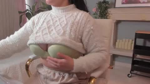 Snapshot of scarlet_miller_1 chatting on 24, 11, 2025 Celeste online show from 24, 11, 2025