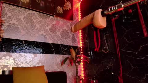 Snapshot of scarlet_queen__ chatting on 4, 10, 2025 Scarlet online show from 4, 10, 2025