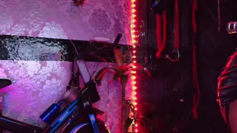 Snapshot of scarlet_queen__ chatting on 23, 10, 2025 Scarlet online show from 23, 10, 2025