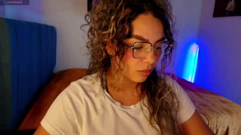 Snapshot of scarlet_queen__ chatting on 30, 10, 2025 Scarlet online show from 30, 10, 2025