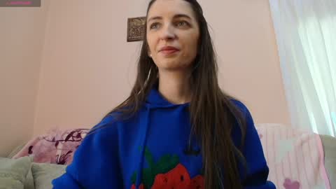 Scarlet online show from 25, 4, 2026