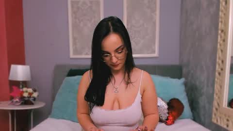 Scarlet online show from 10, 3, 2026