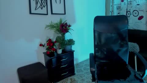 SCARLET online show from 11, 9, 2025