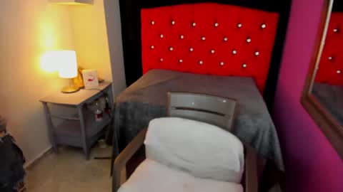 ScarletBigTitties online show from 27, 4, 2026