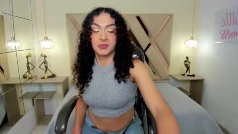 Snapshot of scarletcherry18 chatting on 14, 1, 2026 scarlet online show from 14, 1, 2026