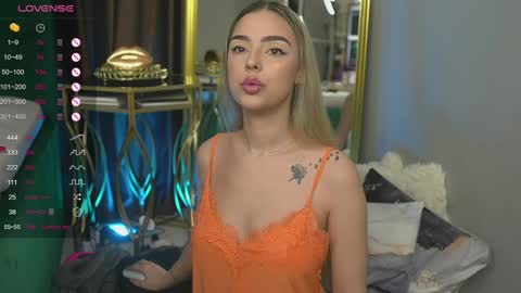 Snapshot of scarletcoles chatting on 21, 1, 2025 Scarlet online show from 21, 1, 2025