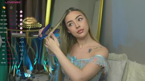 Snapshot of scarletcoles chatting on 30, 1, 2025 Scarlet online show from 30, 1, 2025