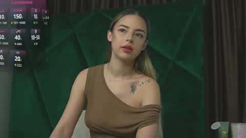 Snapshot of scarletcoles chatting on 2, 10, 2025 Scarlet online show from 2, 10, 2025