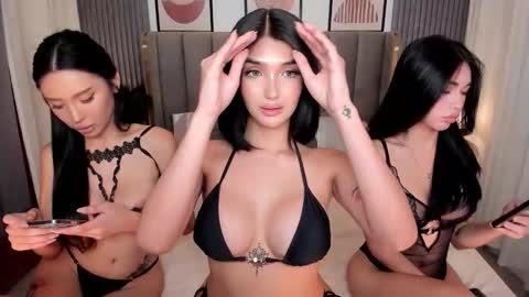 ur sweetest scarlet online show from 19, 9, 2025