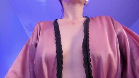 Snapshot of scarletgv chatting on 6, 11, 2025 Scarlet online show from 6, 11, 2025