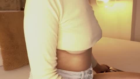 Snapshot of scarleth_lux_ chatting on 10, 11, 2025 Scarleth online show from 10, 11, 2025