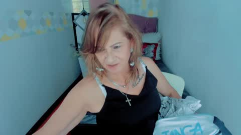 Snapshot of scarlethoot_ chatting on 21, 1, 2025 S C A R L E T online show from 21, 1, 2025