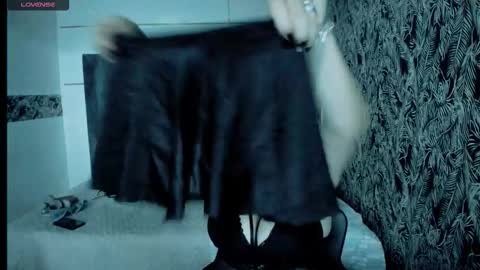 Snapshot of scarlethoot_ chatting on 25, 9, 2025 S C A R L E T online show from 25, 9, 2025