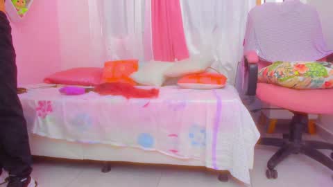 Scarletliz online show from 4, 12, 2024