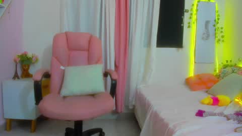 Scarletliz online show from 17, 12, 2024