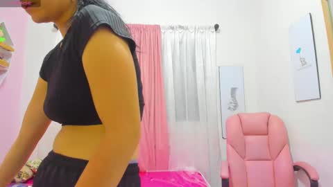 Scarletliz online show from 17, 2, 2025