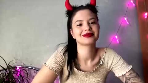 Snapshot of scarletpetal chatting on 20, 1, 2025 scarletpetal online show from 20, 1, 2025