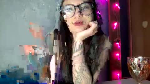 Snapshot of scarletpetal chatting on 25, 1, 2025 scarletpetal online show from 25, 1, 2025