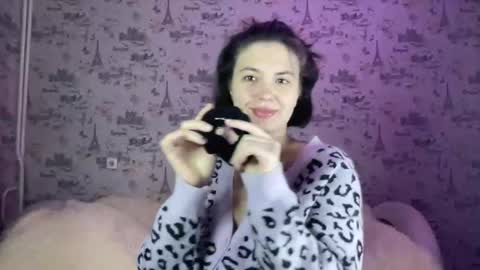 Snapshot of scarletpetal chatting on 19, 10, 2025 scarletpetal online show from 19, 10, 2025