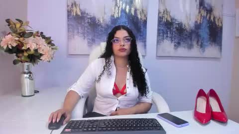 Scarlett online show from 25, 3, 2026