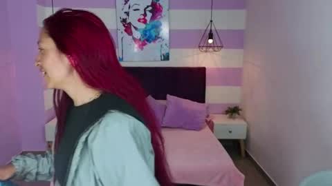 Snapshot of scarlett__bell chatting on 8, 4, 2026 Scarlett online show from 8, 4, 2026