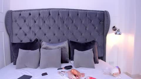    online show from 16, 10, 2025