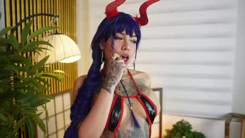 Scarlett Collins online show from 5, 6, 2026