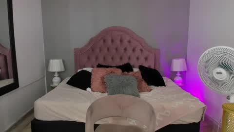 Scarlett  online show from 30, 1, 2025