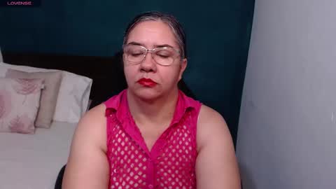 Scarlett  online show from 28, 9, 2025