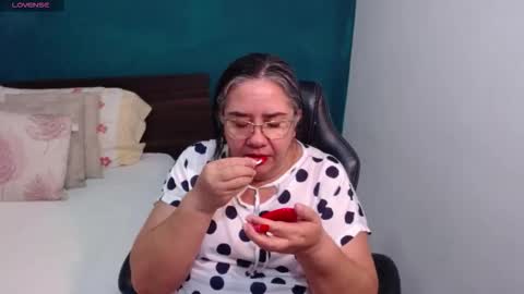 Scarlett  online show from 9, 3, 2026