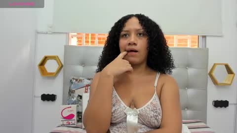 scarlett_fox20 online show from 2, 2, 2025