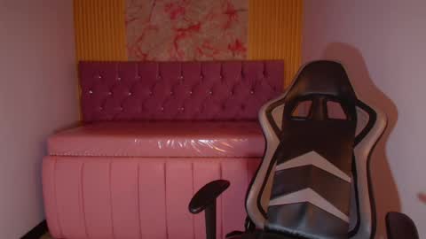 scarlett_jhonson_ch online show from 28, 5, 2026