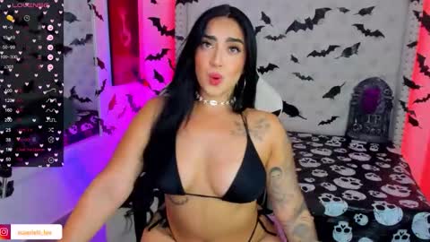 Snapshot of scarlett_luv chatting on 11, 10, 2025 Kim online show from 11, 10, 2025